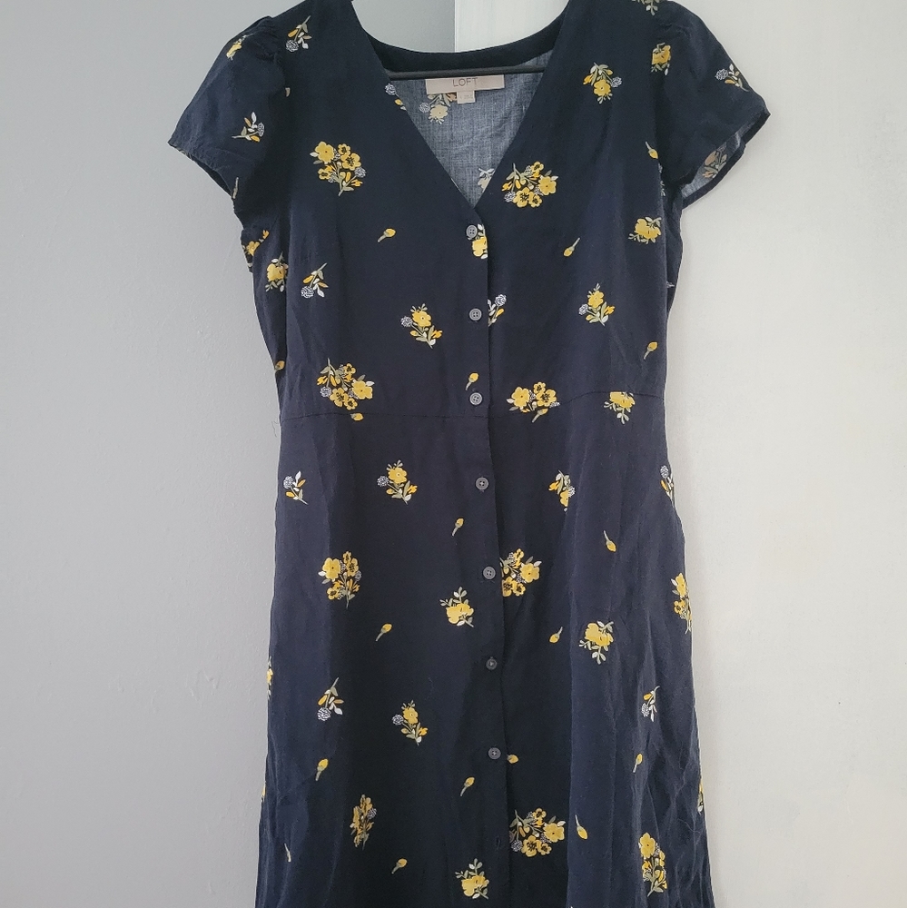 Loft 4 short button dress